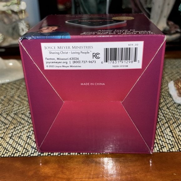 Joyce Meyer Ministries Devotional Cube - Picture 6 of 6